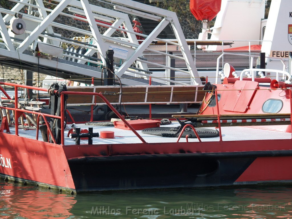 Feuerloeschboot 10-2      P042.JPG